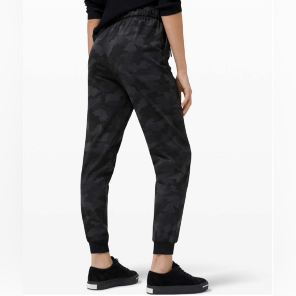 Lululemon Stretch High-Rise Jogger Heritage 365 Camo Deep Coal Multi Sz 8 - Picture 2 of 11